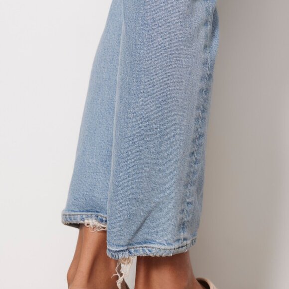 Agolde Riley High Rise Straight Crop Jean in Volt Size 25 - Picture 4 of 9